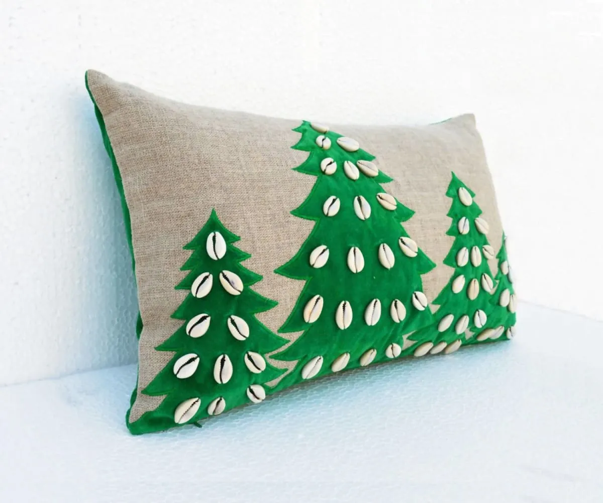 Christmas linen pillow cover, christmas tree, velvet applique, cowri pillow size 12"X 20"