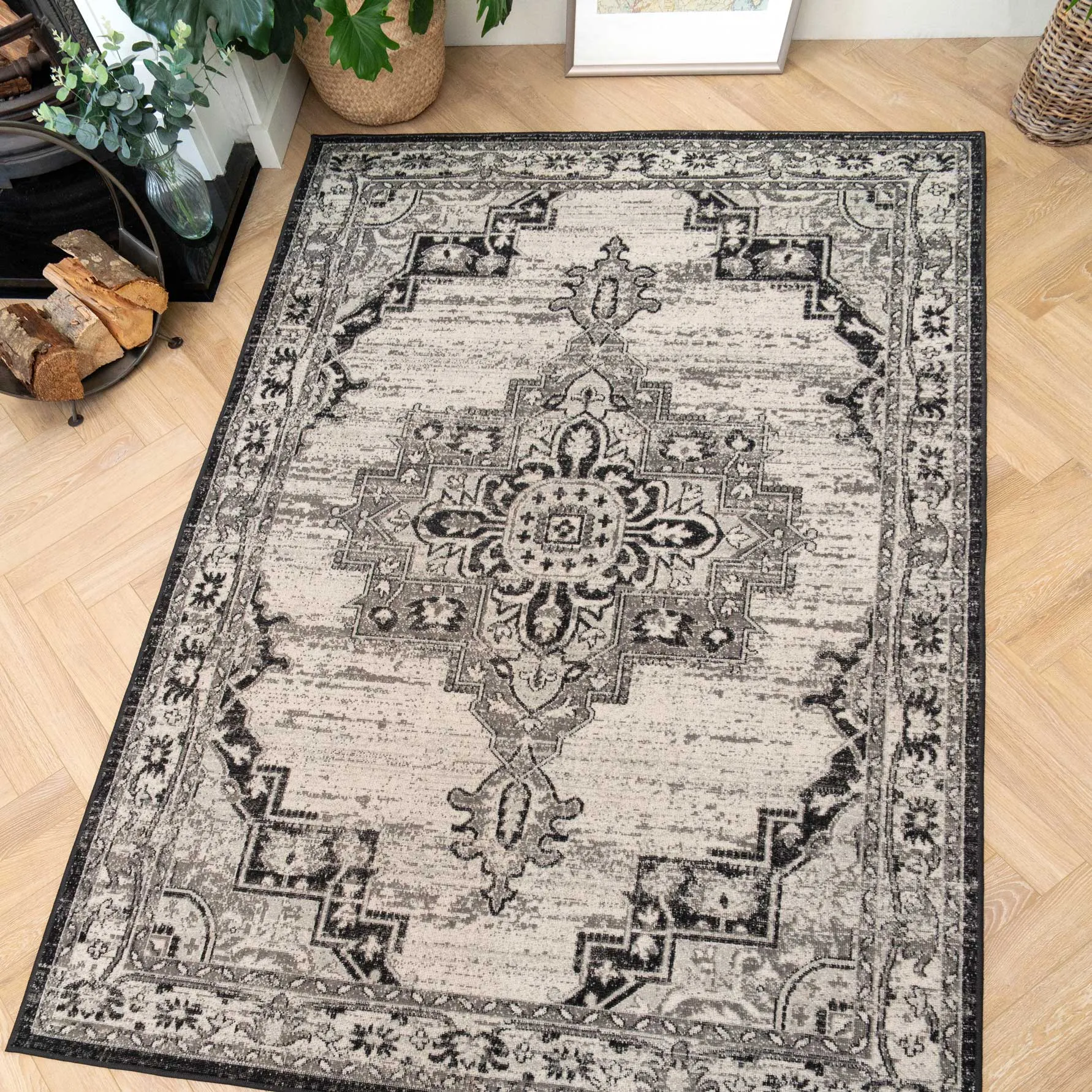 Grey Oriental Living Room Rug - Antik