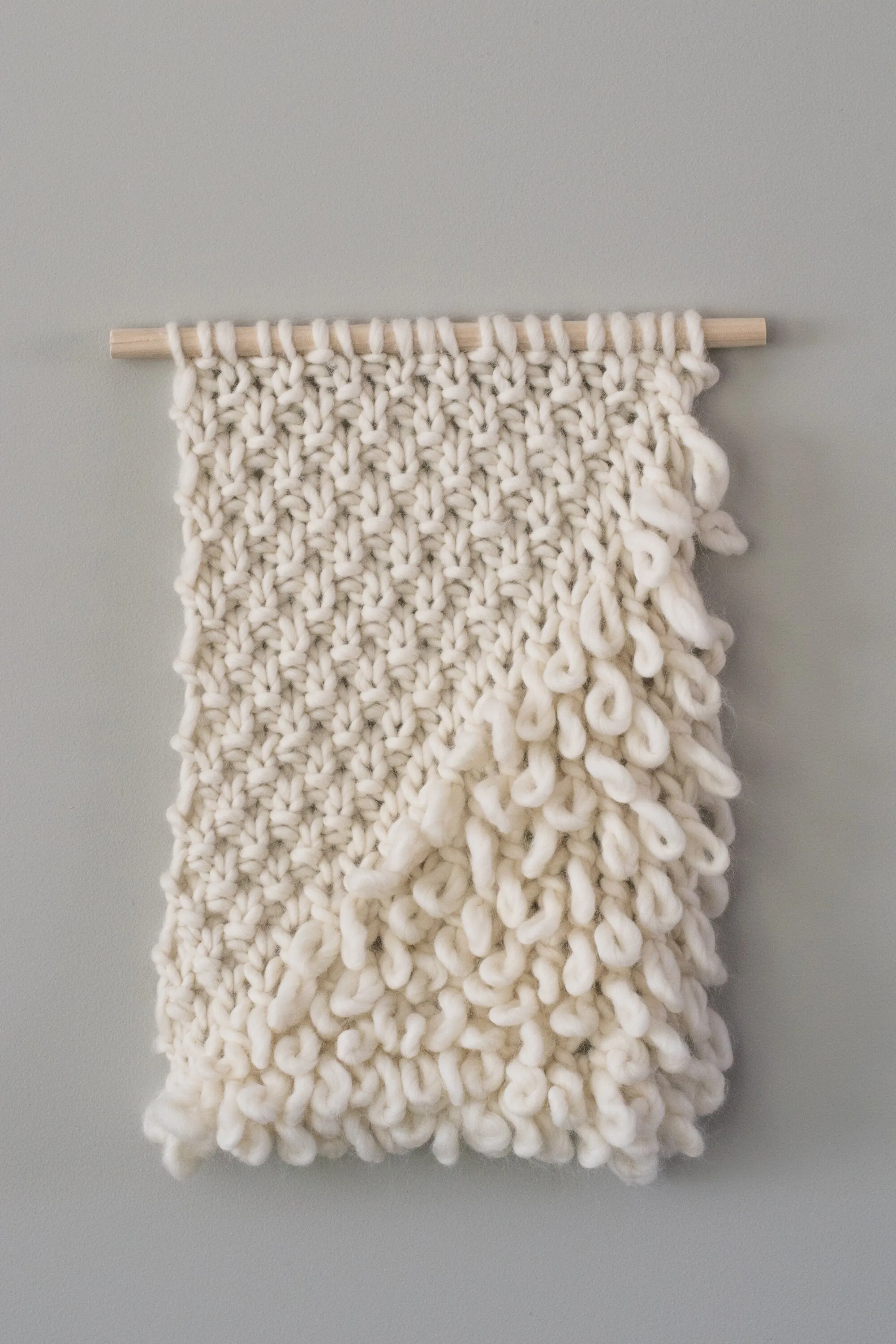 KNITTING PATTERN: Scandia Wall Hanging, Wall Hanging Knitting Pattern for Super Bulky Yarn